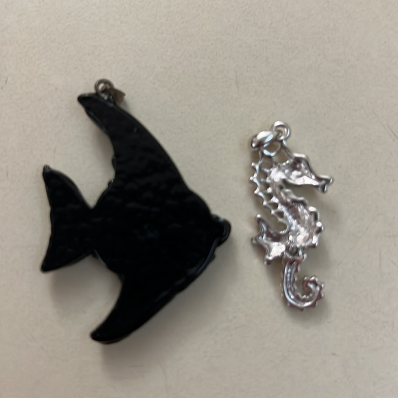 Charms - Picture 4 of 4